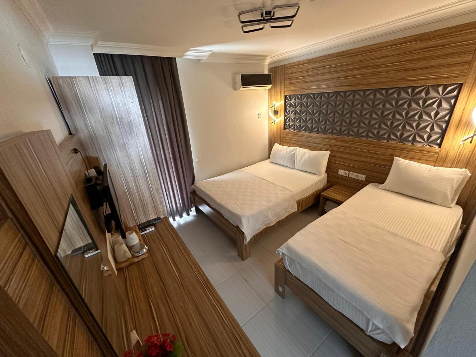 Royal Ezel Hotel Antalia Esterno foto