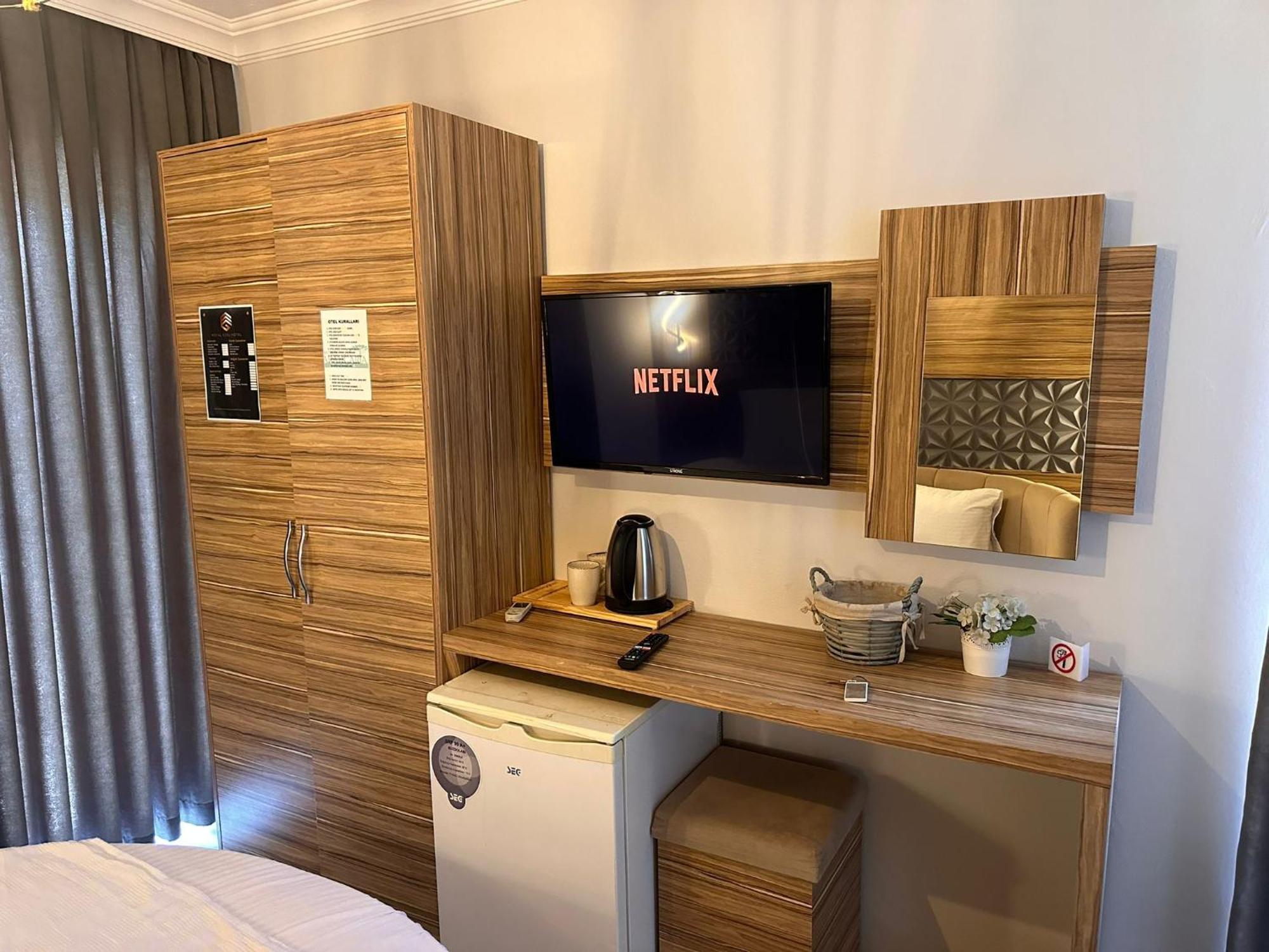 Royal Ezel Hotel Antalia Esterno foto