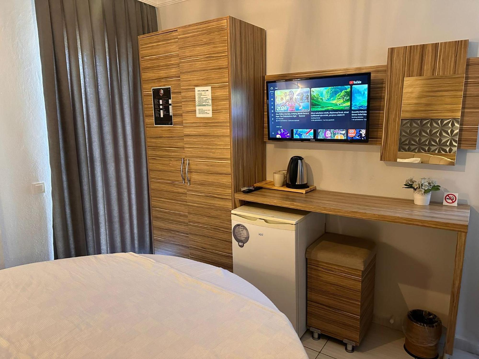 Royal Ezel Hotel Antalia Esterno foto