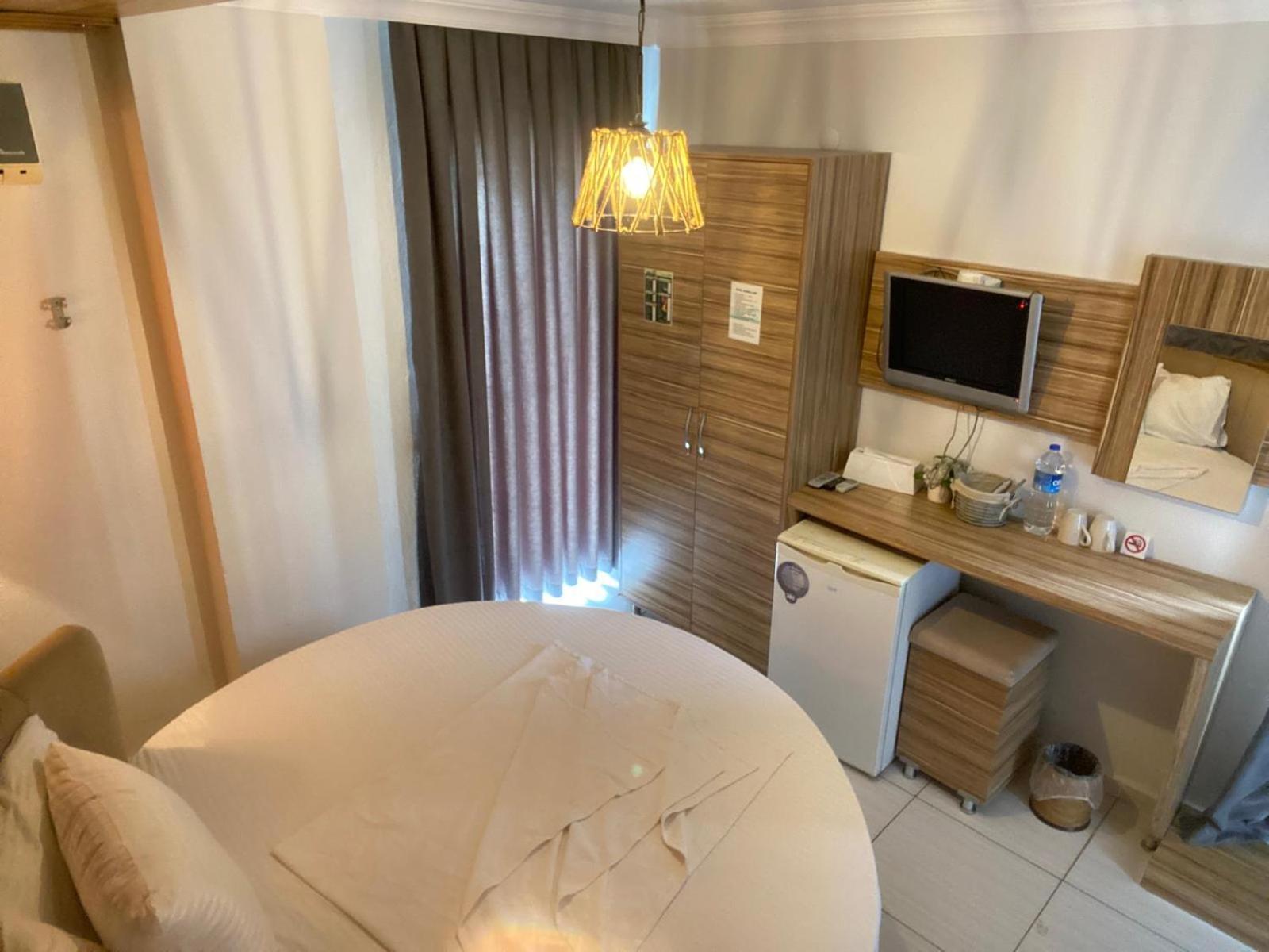 Royal Ezel Hotel Antalia Esterno foto
