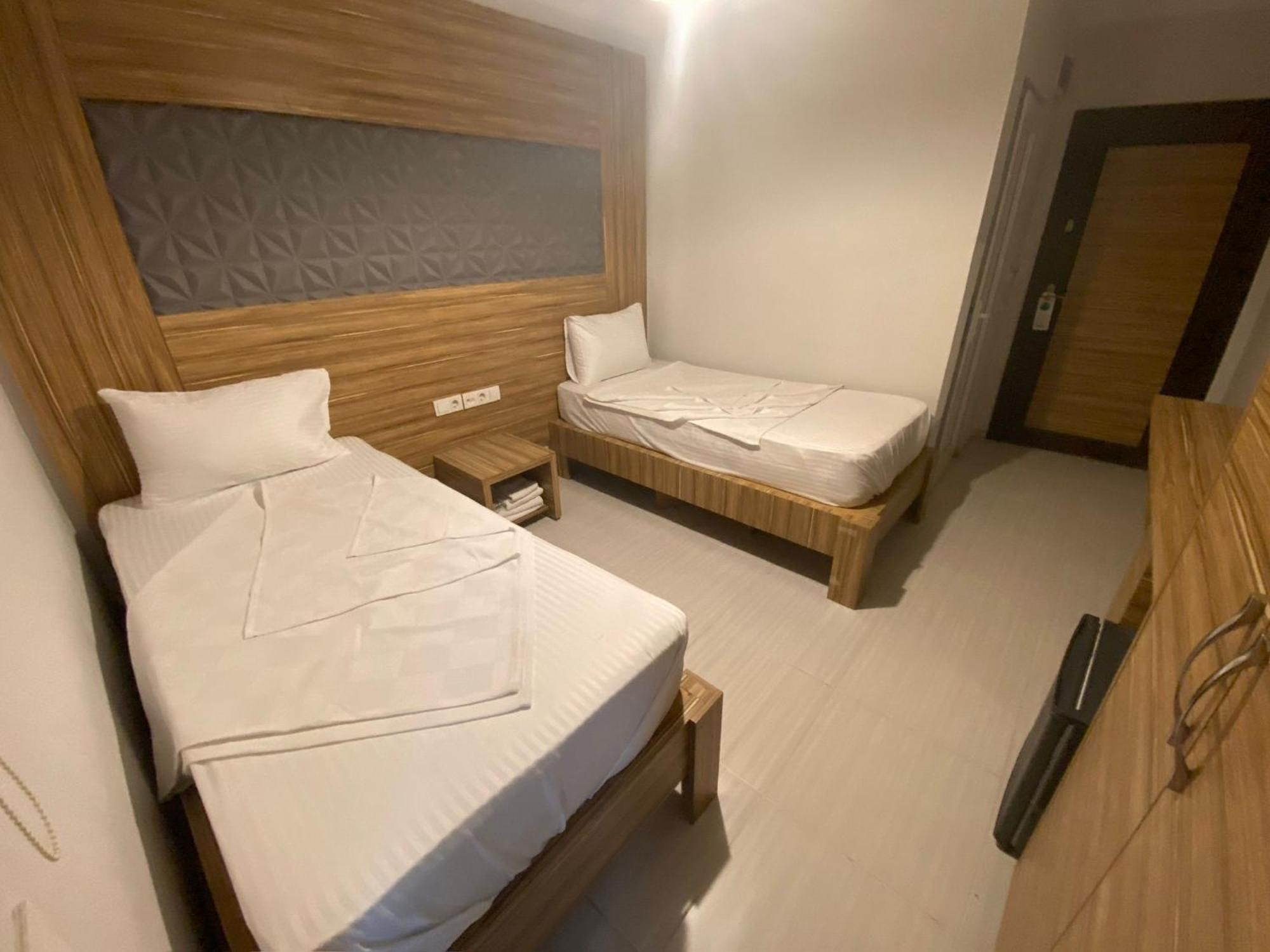 Royal Ezel Hotel Antalia Esterno foto