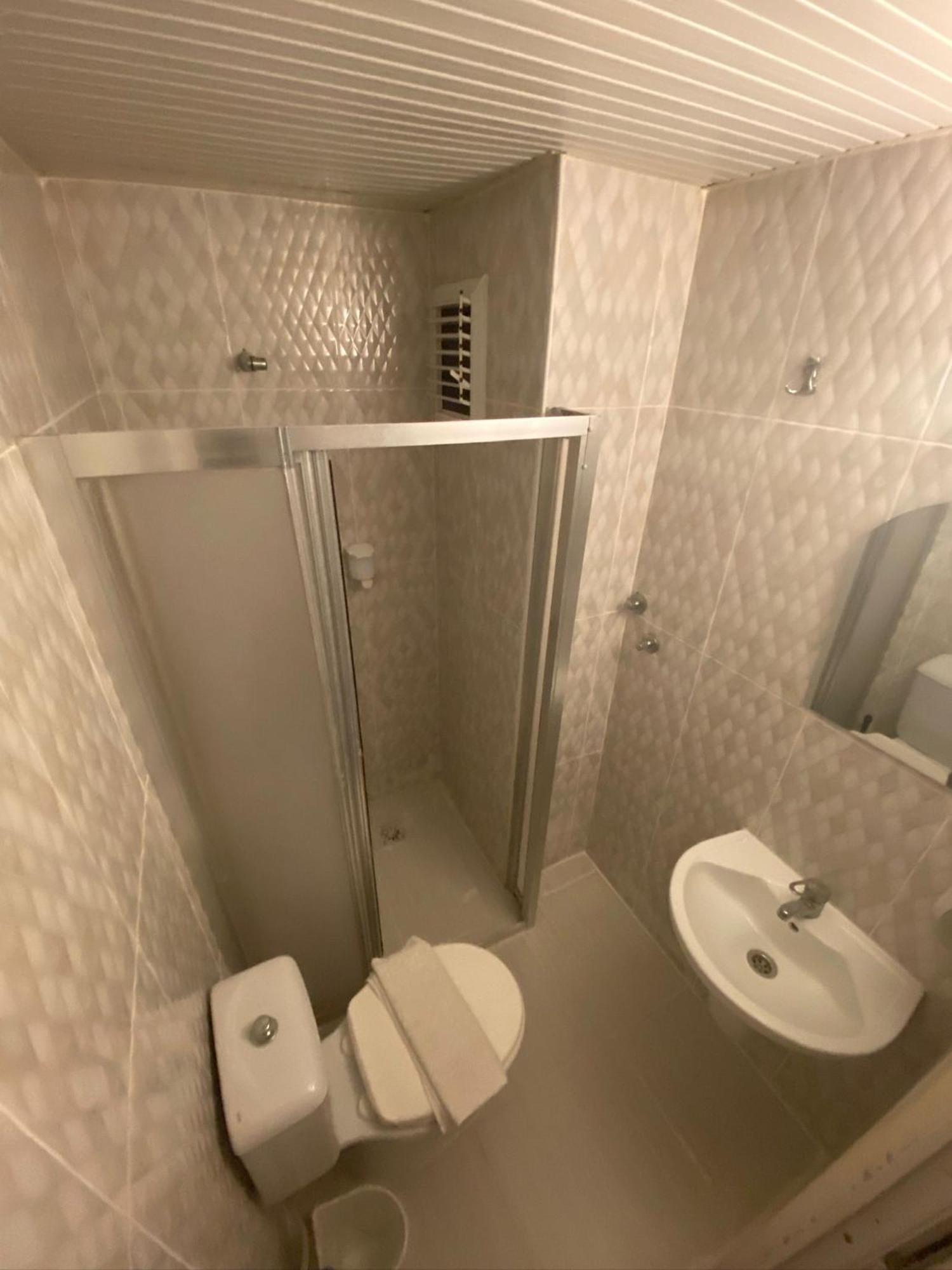 Royal Ezel Hotel Antalia Esterno foto
